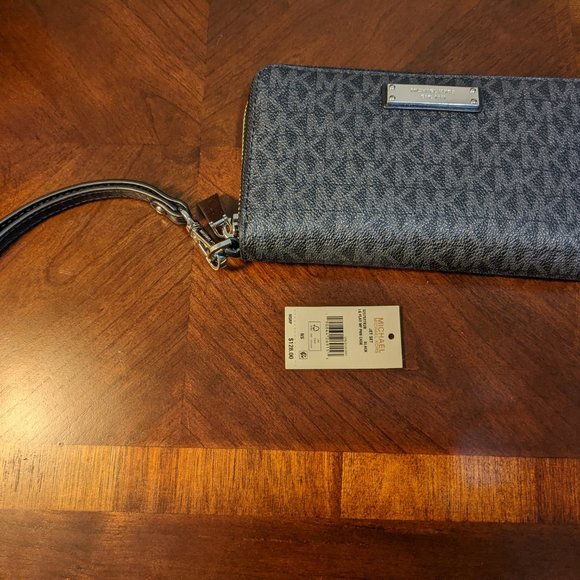 Michael Kors Zip Wallet w/gift box and logo dust bag (3-pieces) **NEW** - Picture 12 of 13